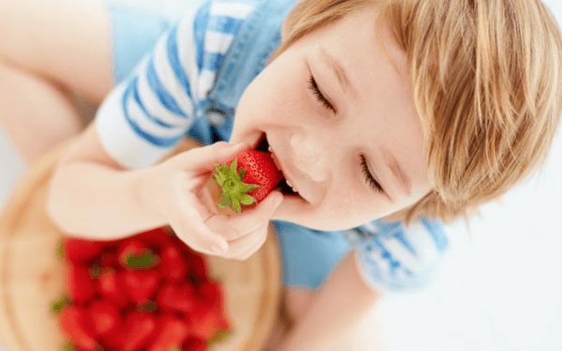do-strawberries-go-bad-tips