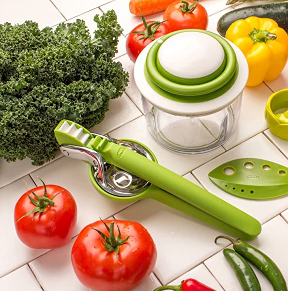 Best Vegetable Chopper Buying Guide container size