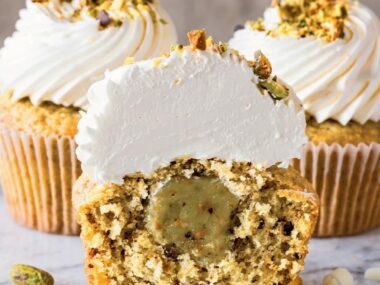 White Chocolate Pistachio Cupcakes Recipe