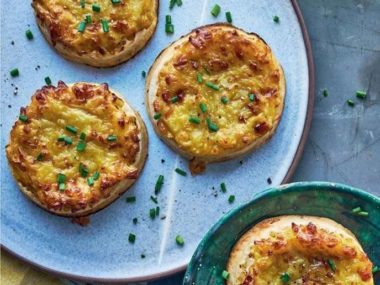 Air Fryer Gooey Rarebit Crumpets Recipe